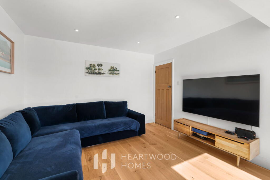 Additional image 4 of Roestock Gardens, Colney Heath, St. Albans, AL4 0QJ