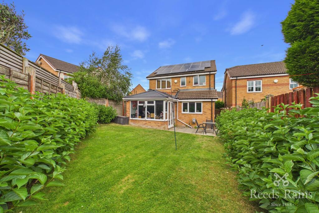 House in Rotherham, Dalton - View 2