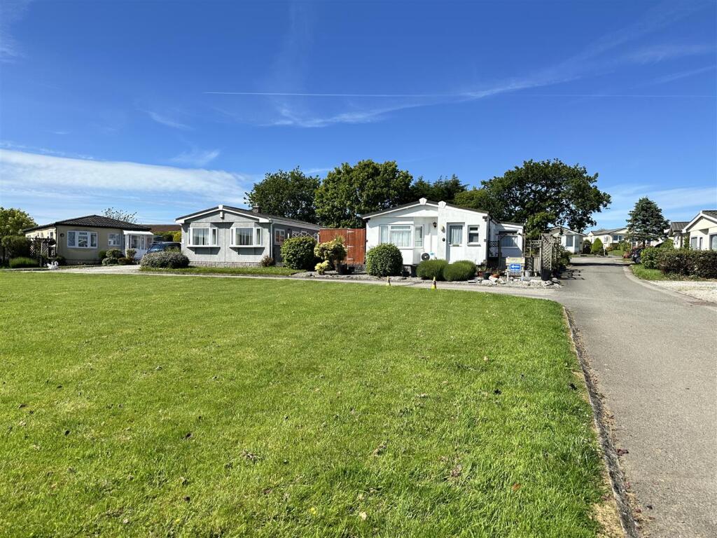Main image of property: Congdons Shop, Launceston