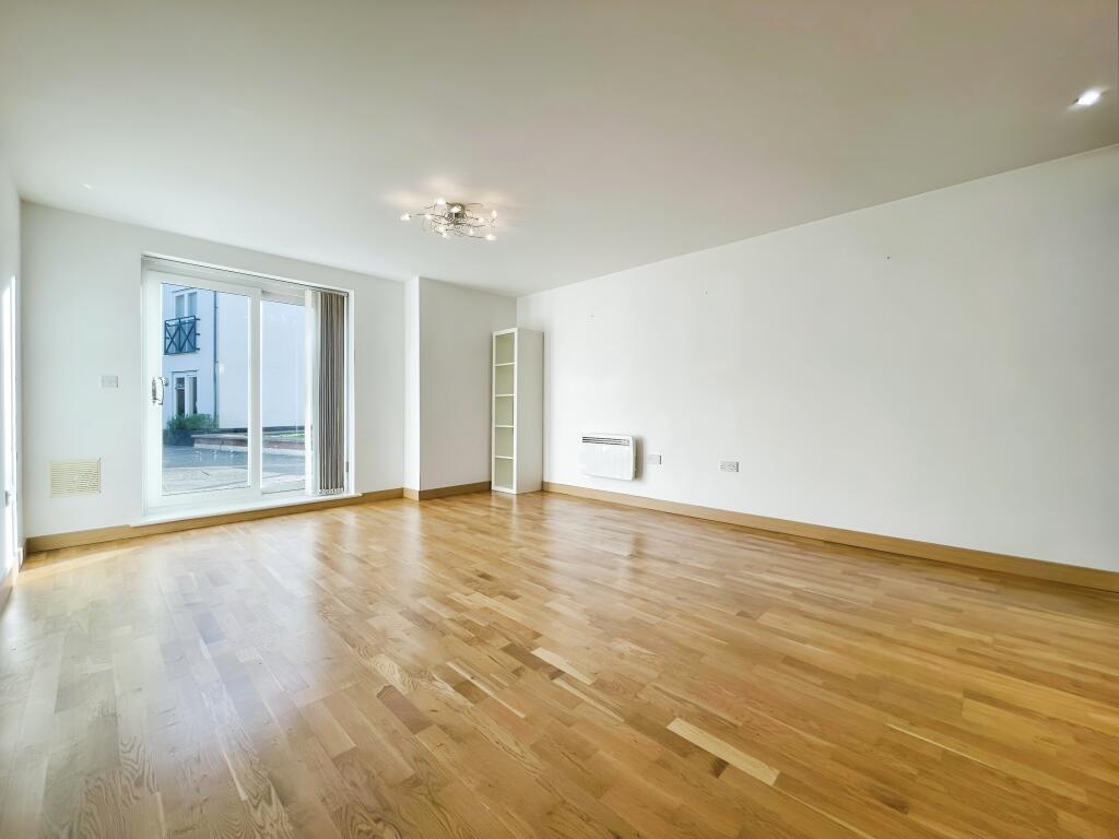 Apartment in Stevenage - View 5
