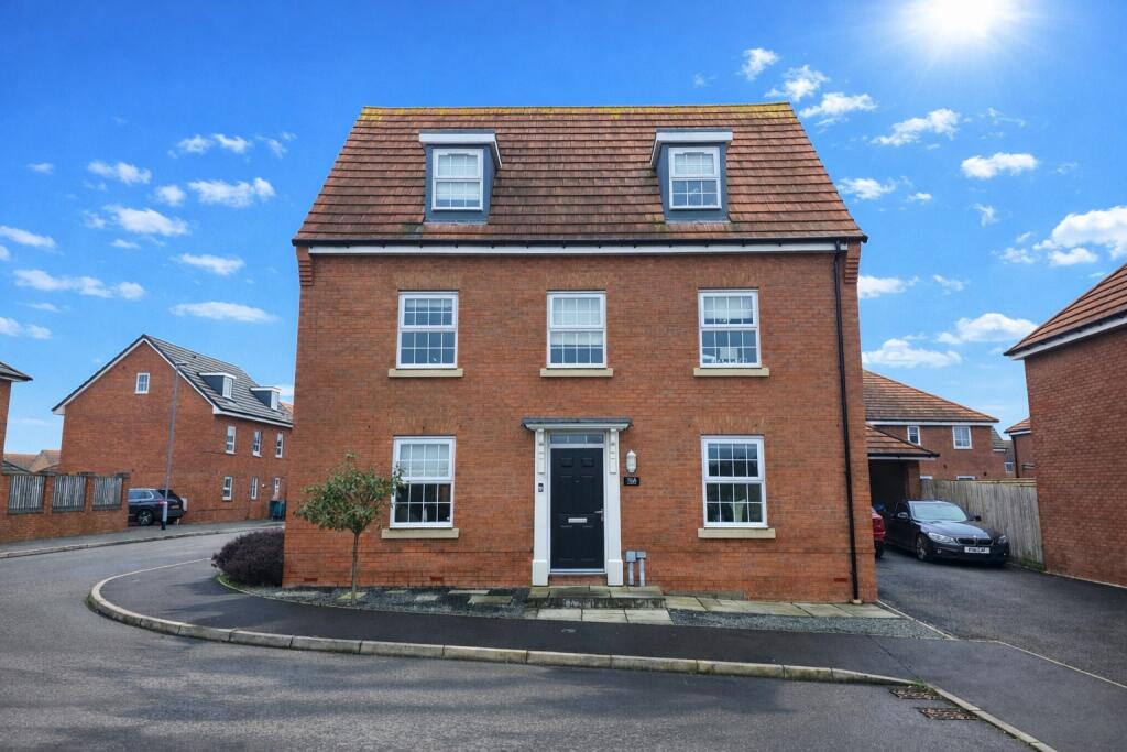 5-bed detached on Suthard Way, Hednesford, Cannock, £550,000