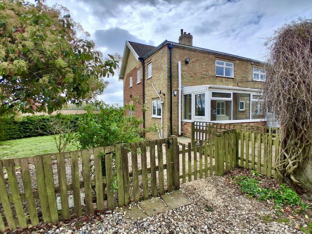 Main image of property: 2 Stonehills Cottage