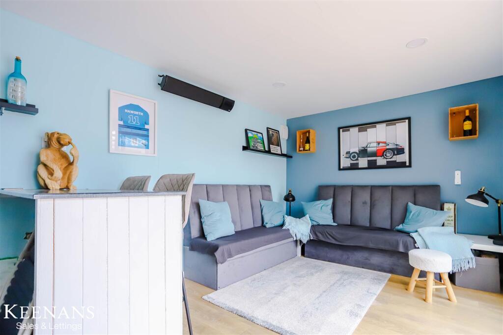 Additional image 44 of Helvellyn Drive, Burnley