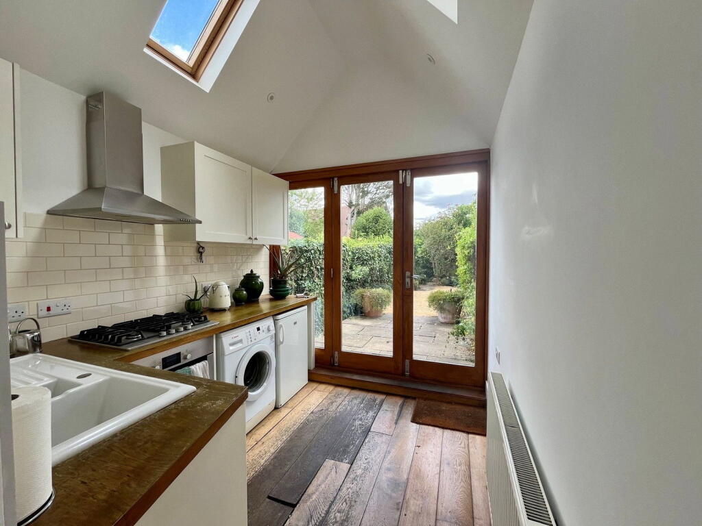 House in Watford - View 4