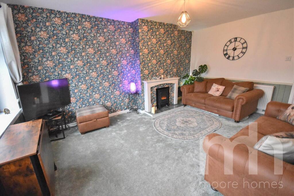 CARISBROOKE AVENUE, Hazel Grove, SK7 5PL photo 4