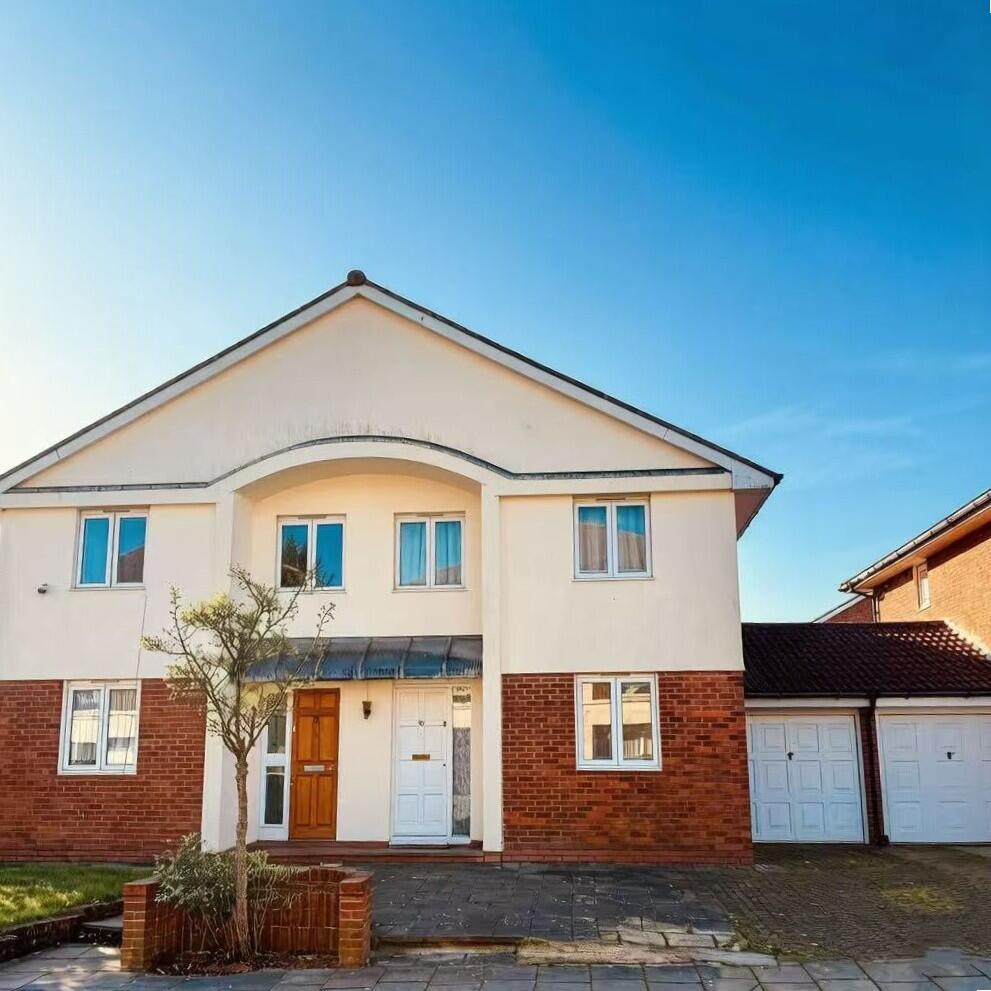 Main image of property: Shelley Way, Bristol, BS7