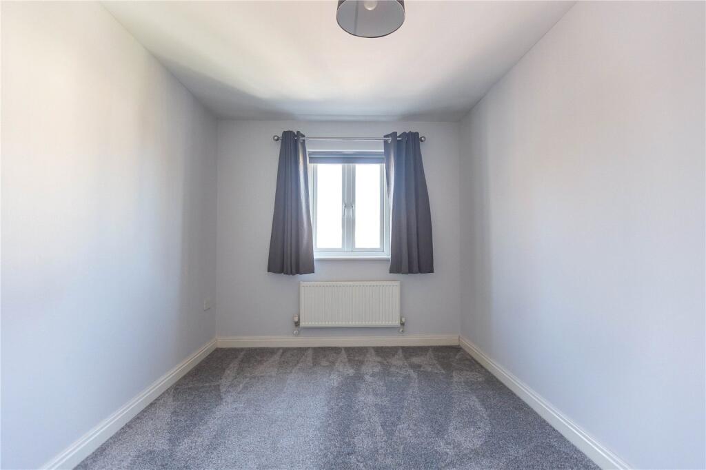 5 bedroom terraced house for rent