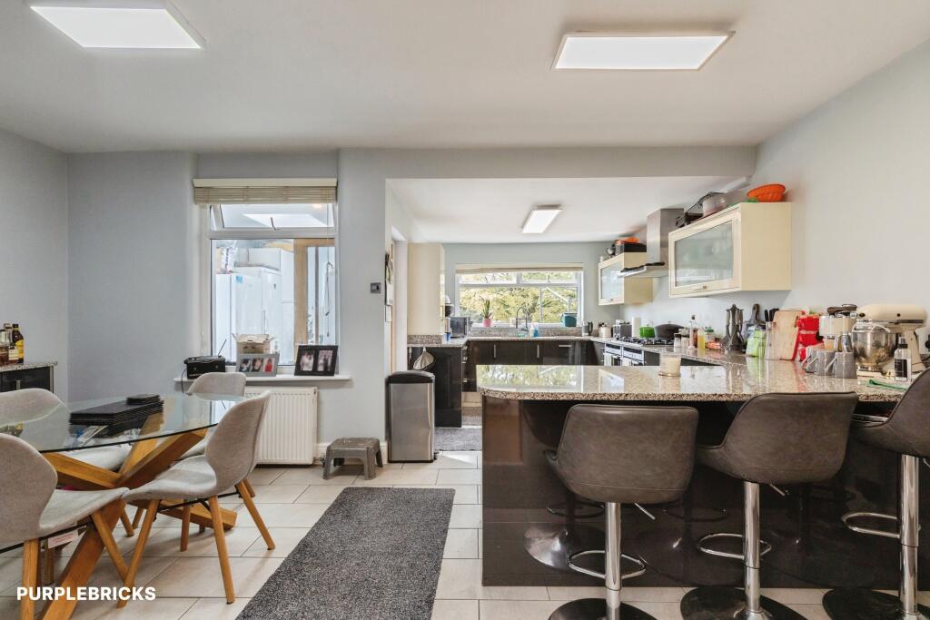 House in Bristol, Hanham Abbots - More
