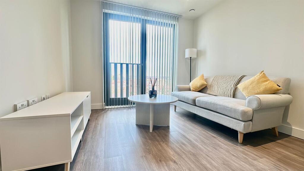 Additional image 2 of Glasswater Locks- Belmont Row, Birmingham, B4