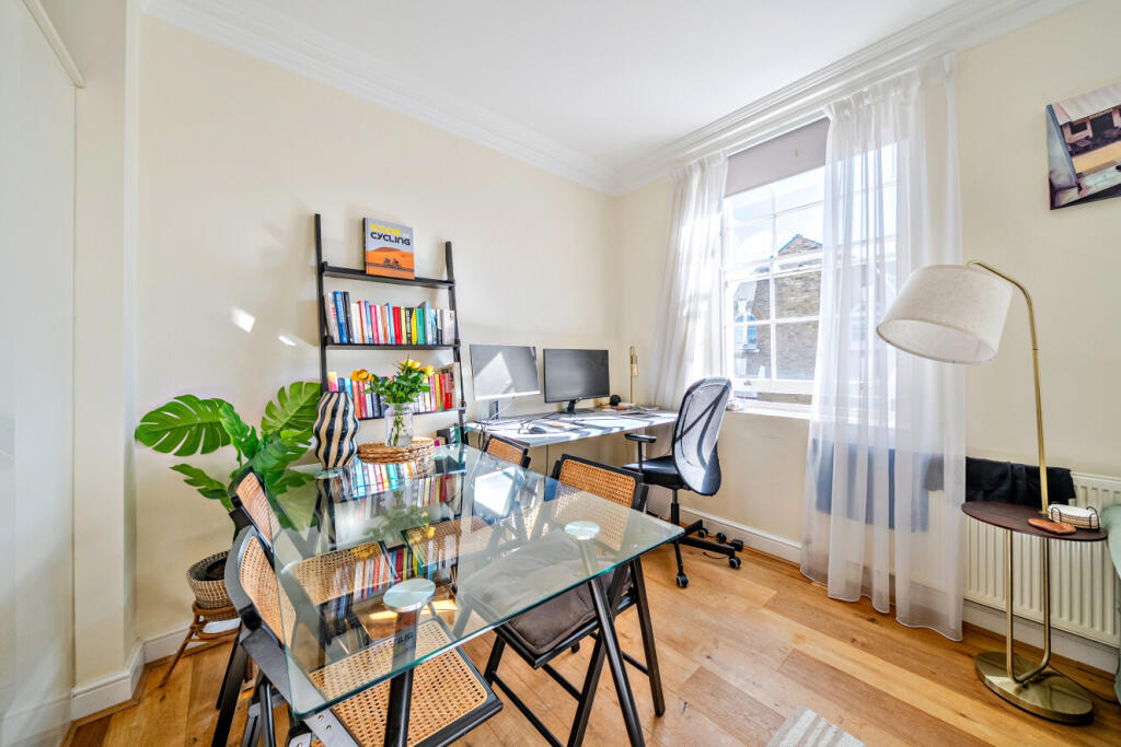 Apartment in London - View 3