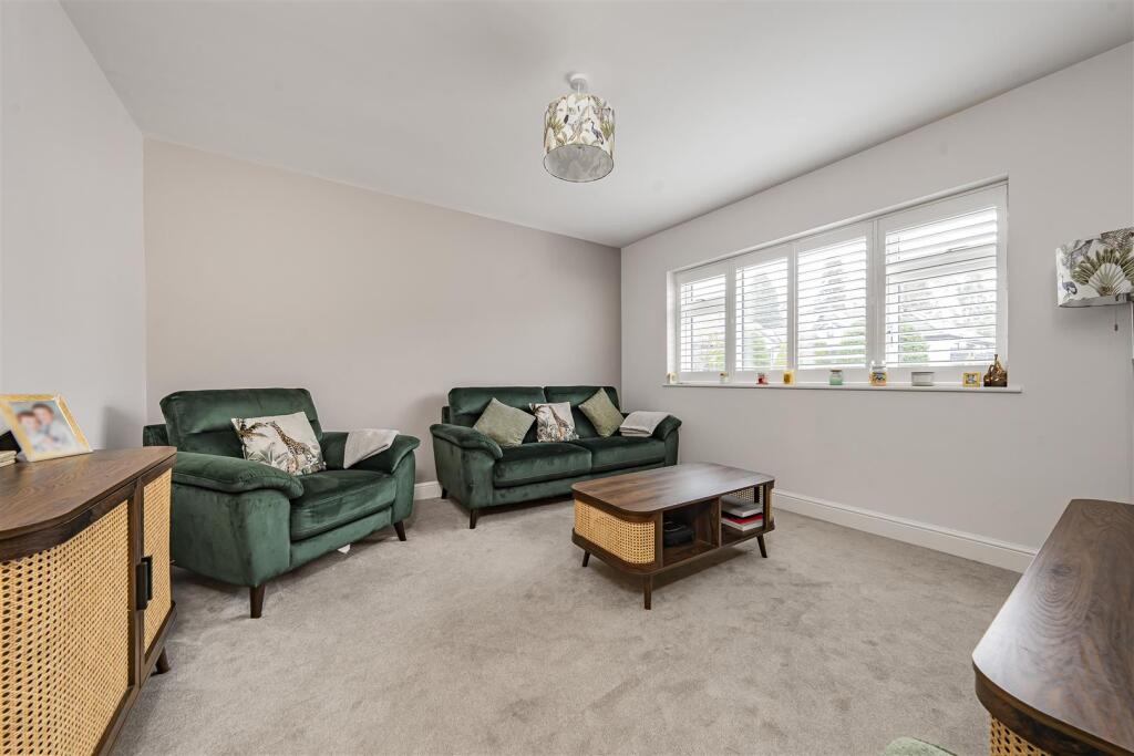 Additional image 3 of Oakwood Road, Bricket Wood, St. Albans