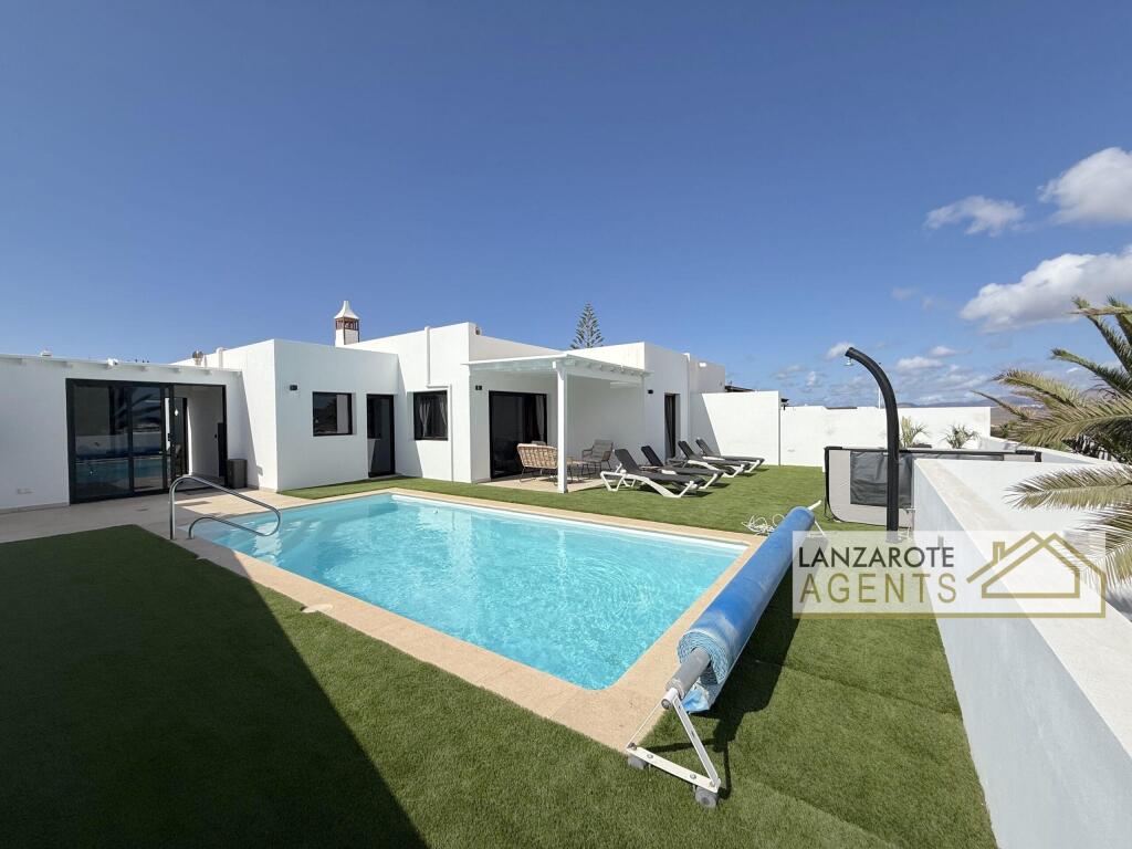 Main image of property: Canary Islands, Lanzarote, Playa Blanca
