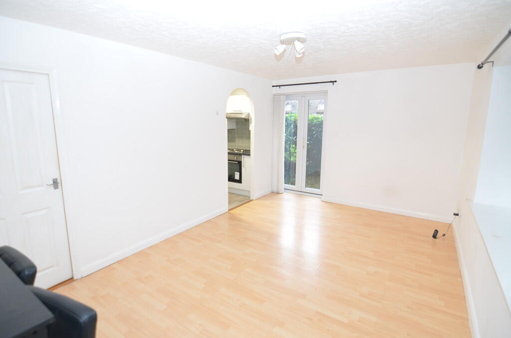 Apartment in Dartford - View 4
