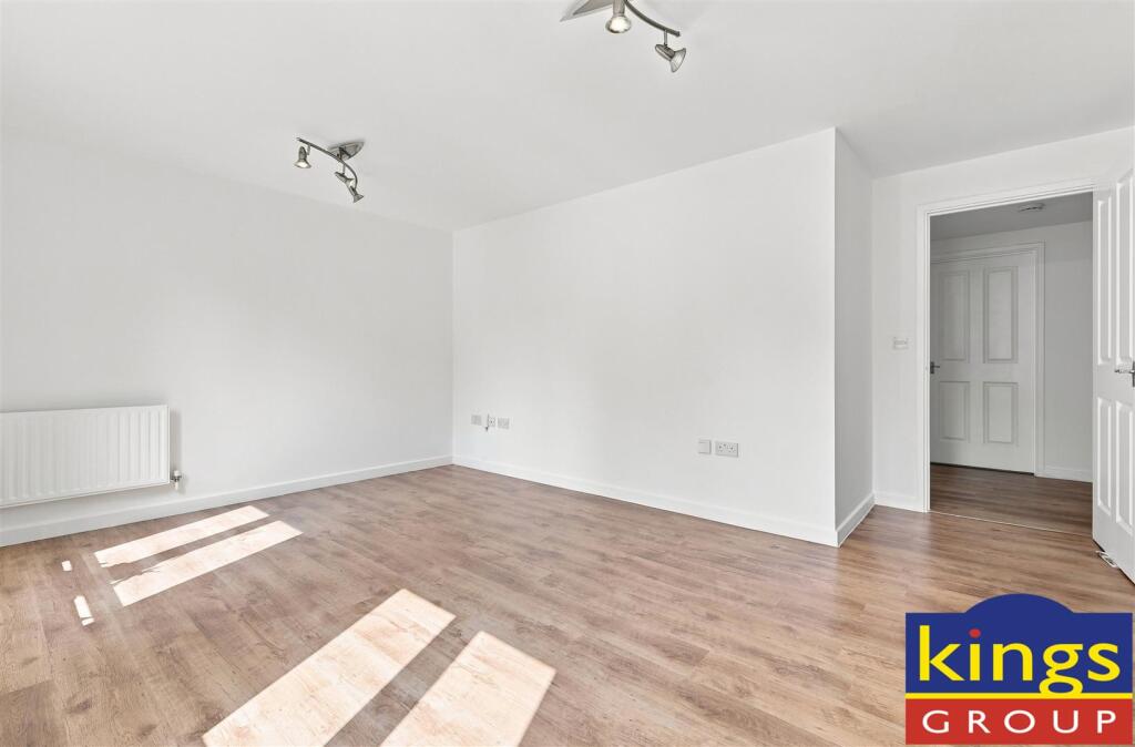 Apartment in London - View 5