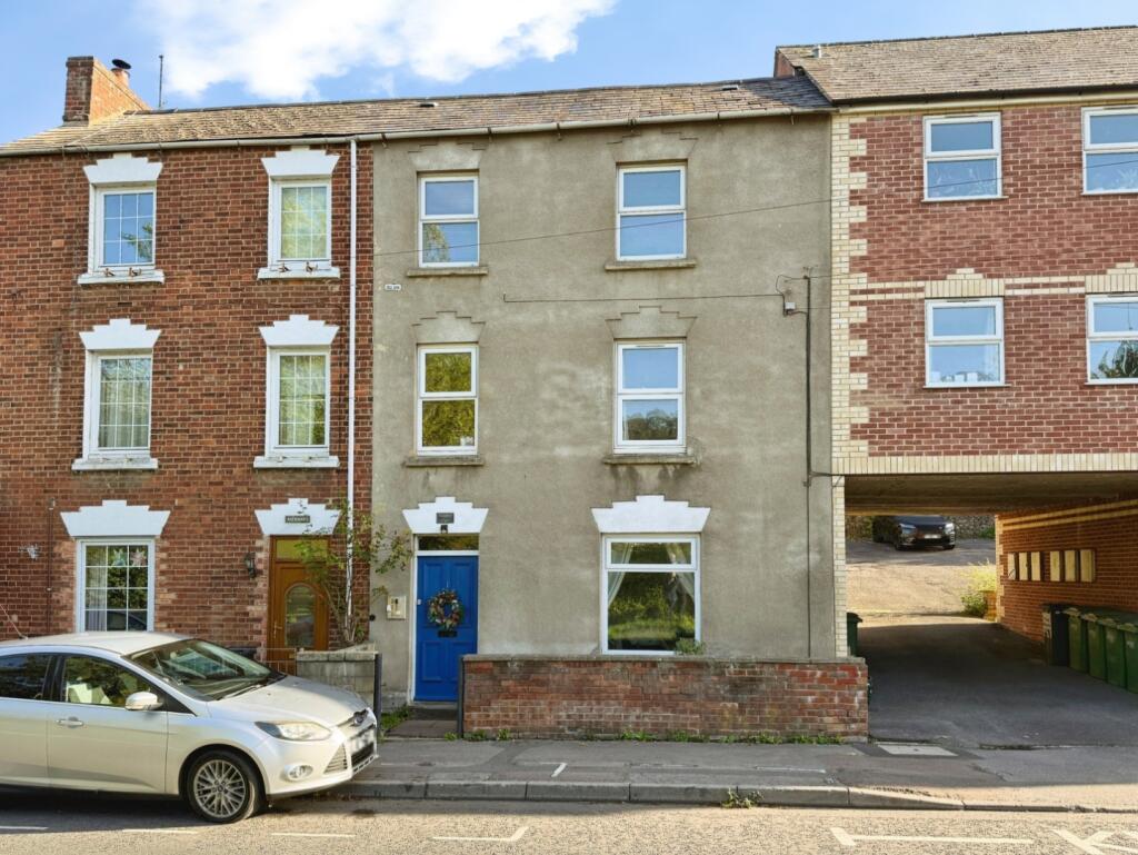 Main image of property: London Road, Thrupp, Stroud