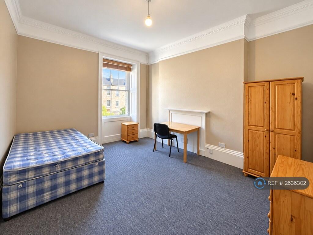 Apartment in Bath - View 3