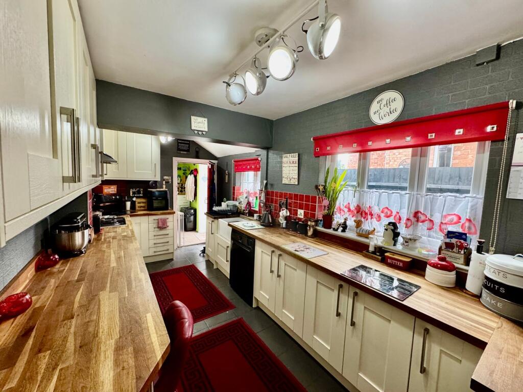 House in Rushden, North Northamptonshire - View 2