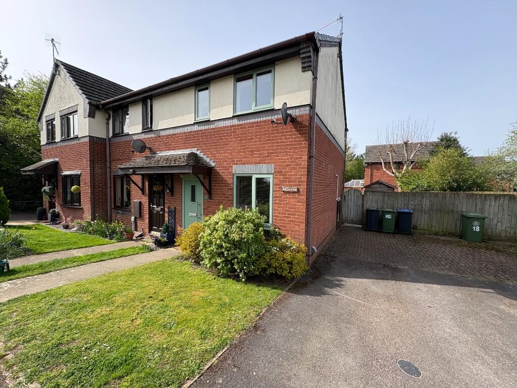 Main image of property: Paddock Lane, Stratford-Upon-Avon, Warwickshire, CV37