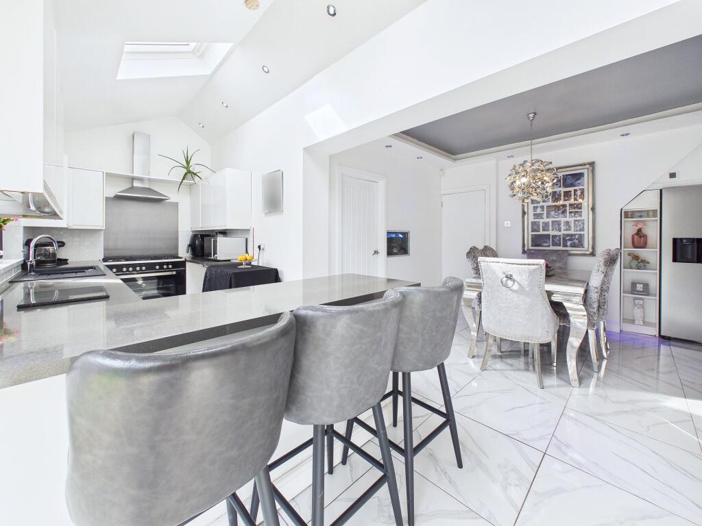 House in Sheffield, South Yorkshire - View 3