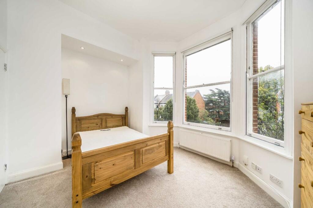 Apartment in London - View 4