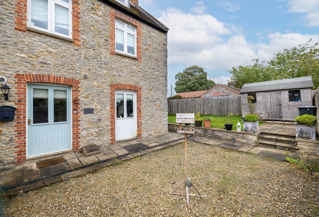 Additional image 5 of Stunning 3-bedroom Silk Mill Conversion In Evercreech