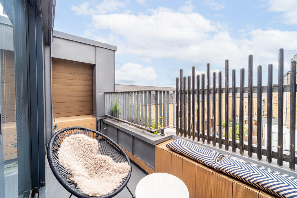 Apartment in London, South Hampstead - View 4