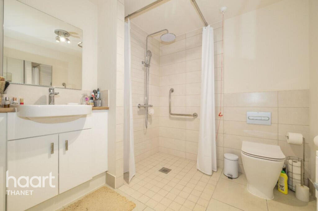 Main image of property: New Dover Road, Canterbury