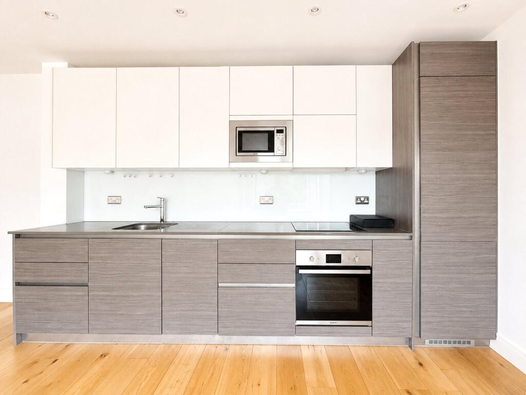 Apartment in London - View 3