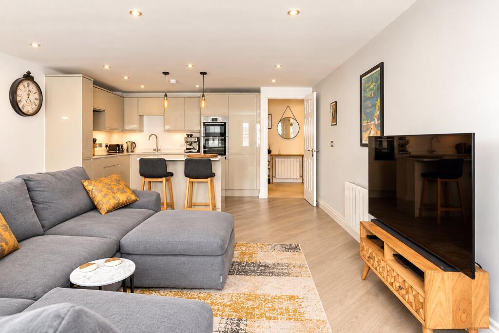Apartment in Bristol, Stokes Croft, St Paul's - View 4