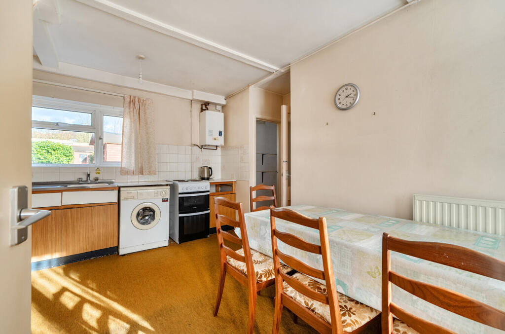 Rectory Road, Norton Fitzwarren, Taunton, Somerset, TA2 photo 3
