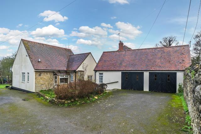 3-bed house on Bicester Road, Long Crendon, £650,000