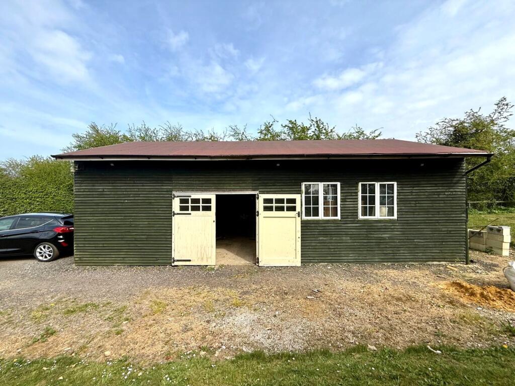 House in Canterbury - View 4