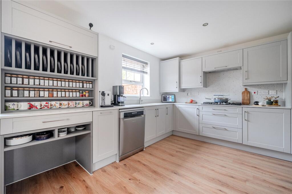 Ternata Drive, Monmouth, Monmouthshire, NP25 photo 3