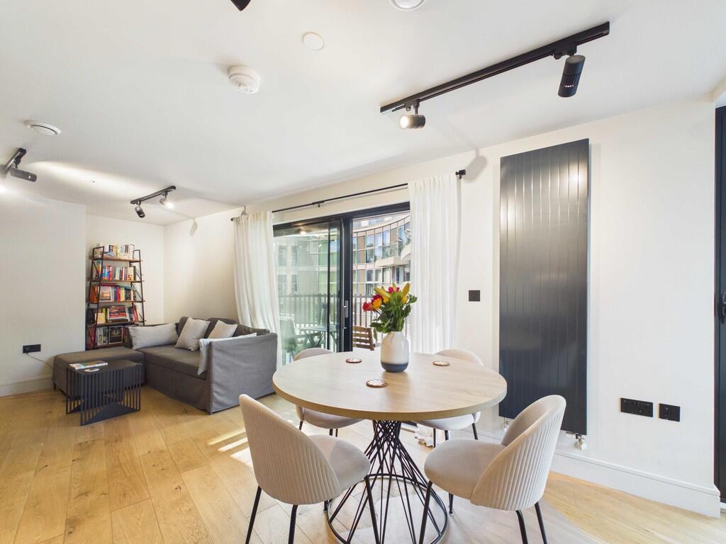 Apartment in London - View 5
