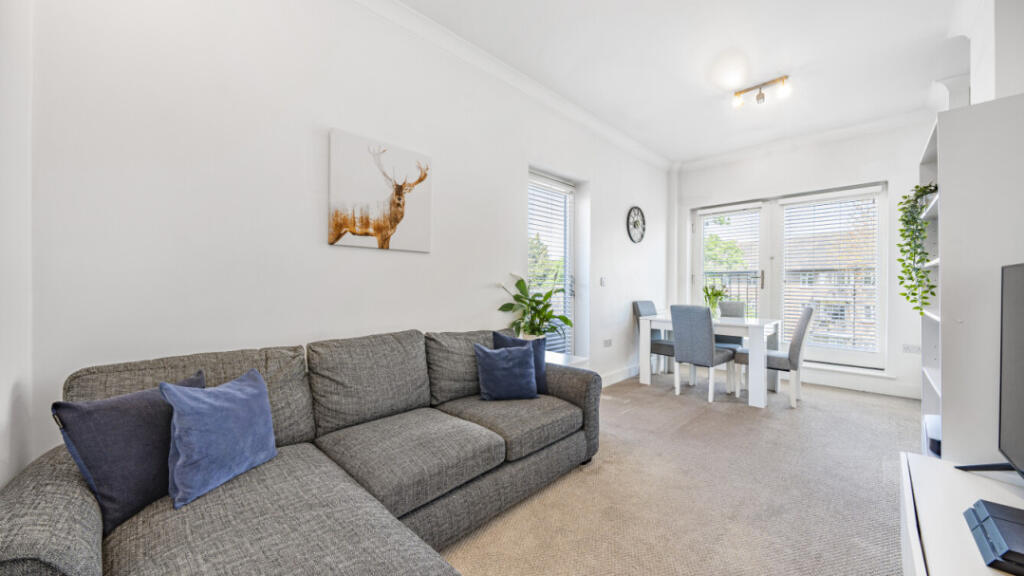 Apartment in London - View 4