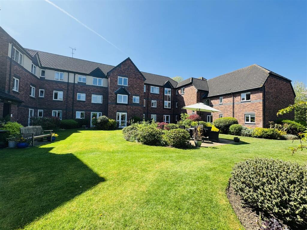 Main image of property: Brielen Court, Radcliffe on Trent, Nottingham