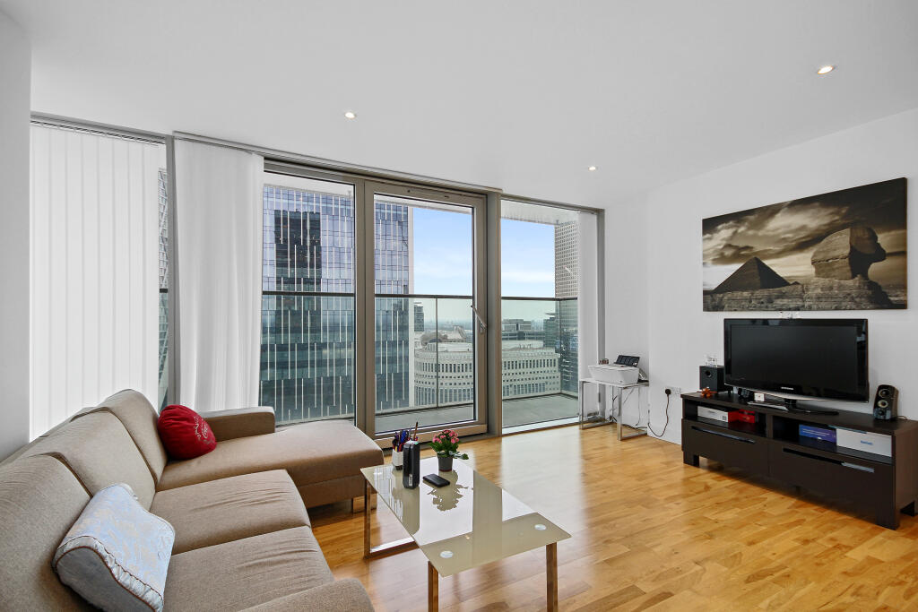 Main image of property: Landmark East, Canary Wharf, E14