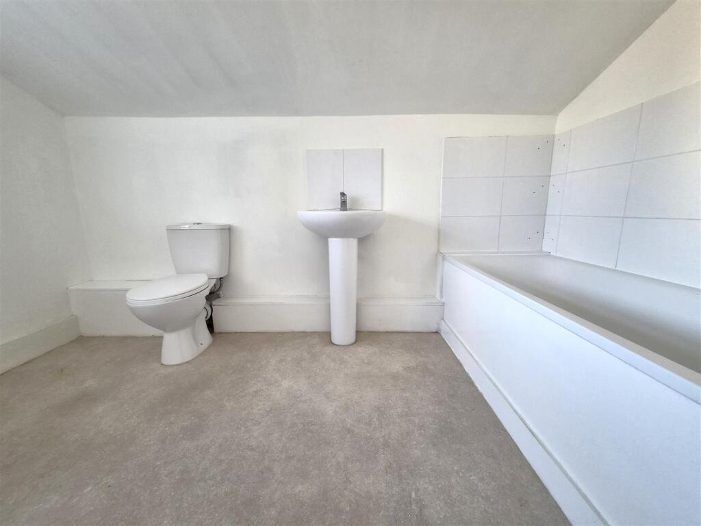 Apartment in Dartford - More