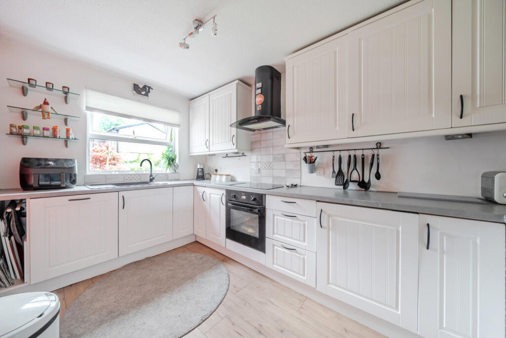 Cromlix Close, Chislehurst, BR7 photo 2