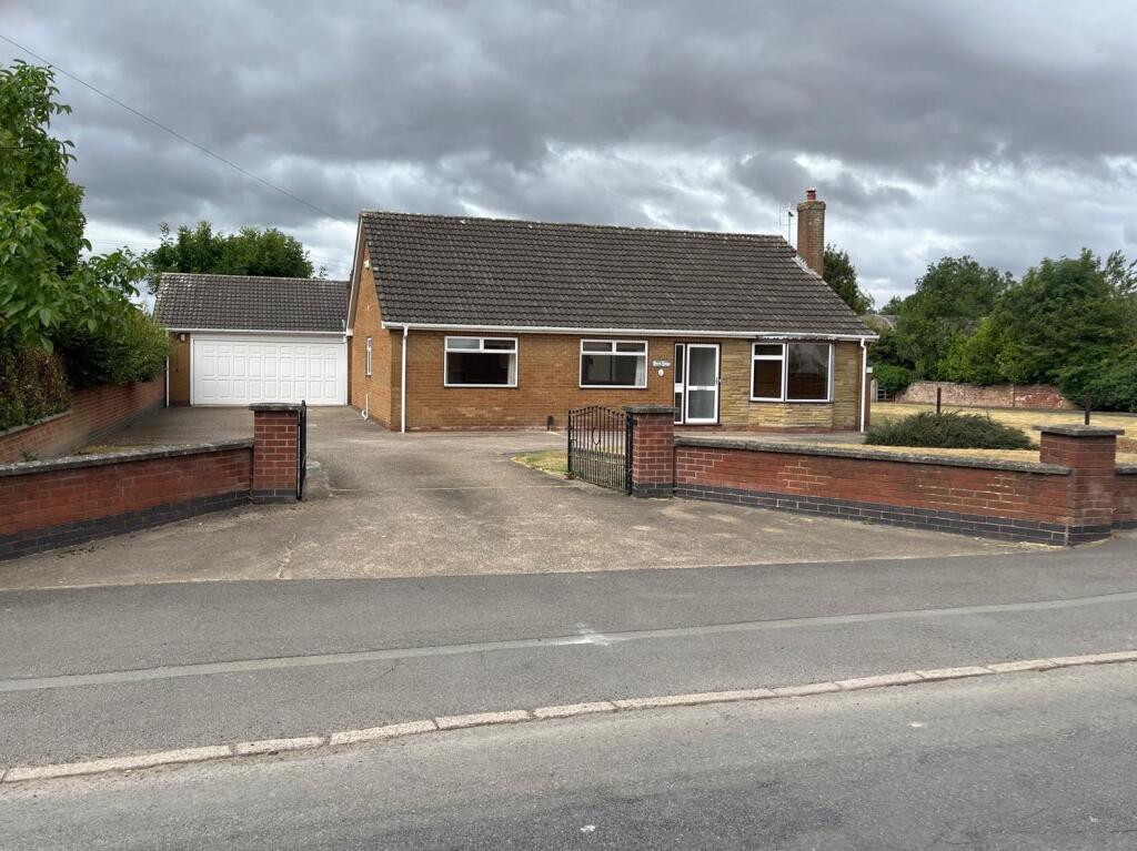 Main image of property: Park Lodge, Wharf Road, Crowle, DN17 4HS