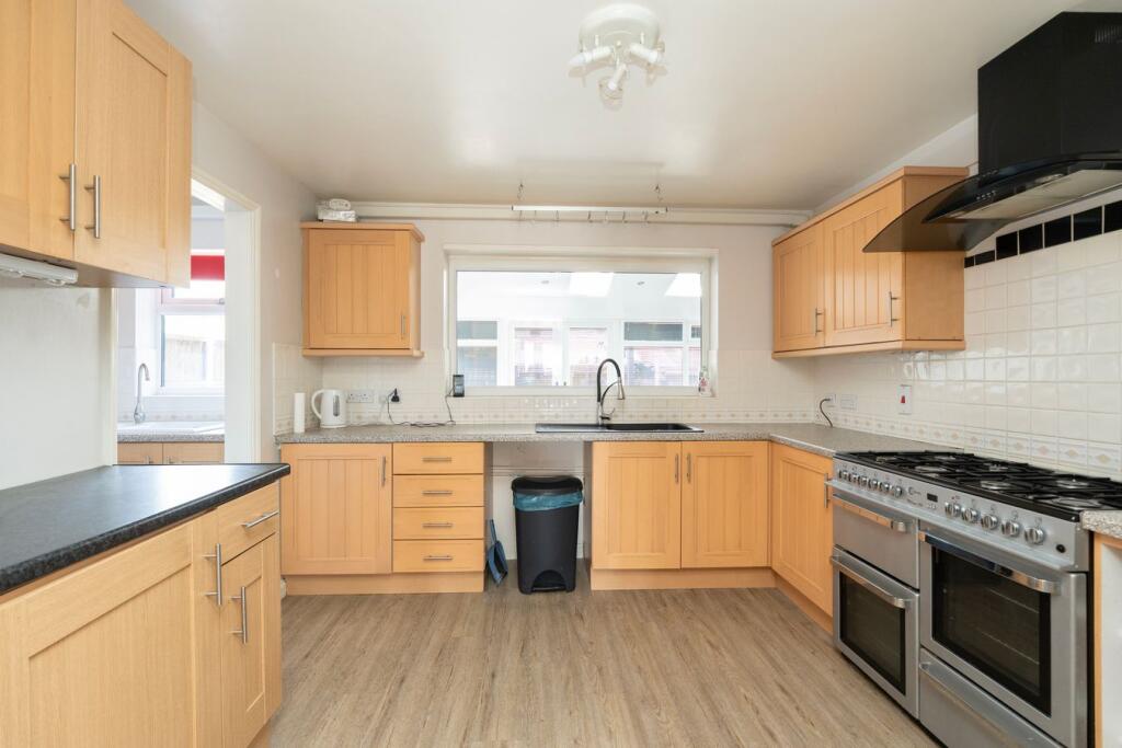 House in Peterborough - View 4