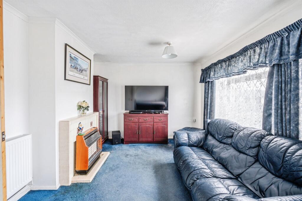 Upper Chyngton Gardens, Seaford - View 3