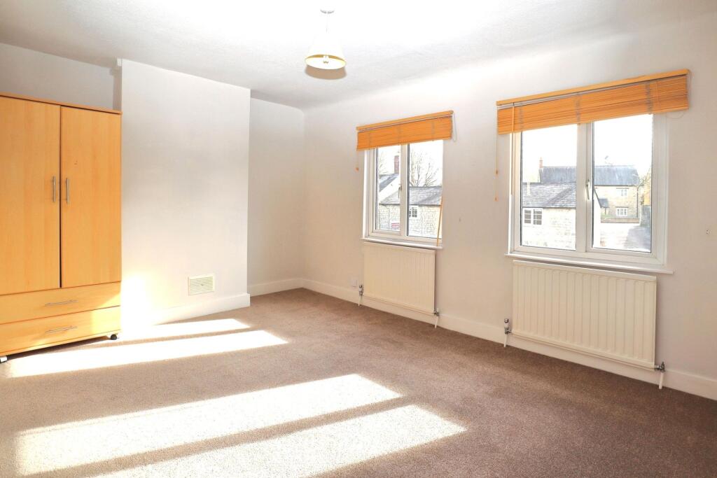 House in Brackley, Radstone Fields - View 4