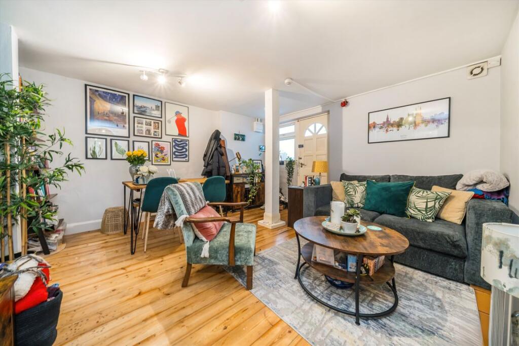 Main image of property: Holloway Road, Islington