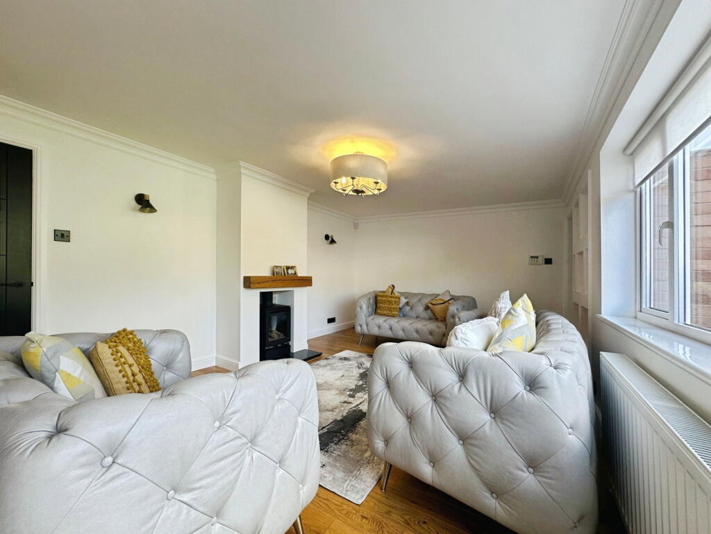 House in Wolverhampton, West Midlands - View 5