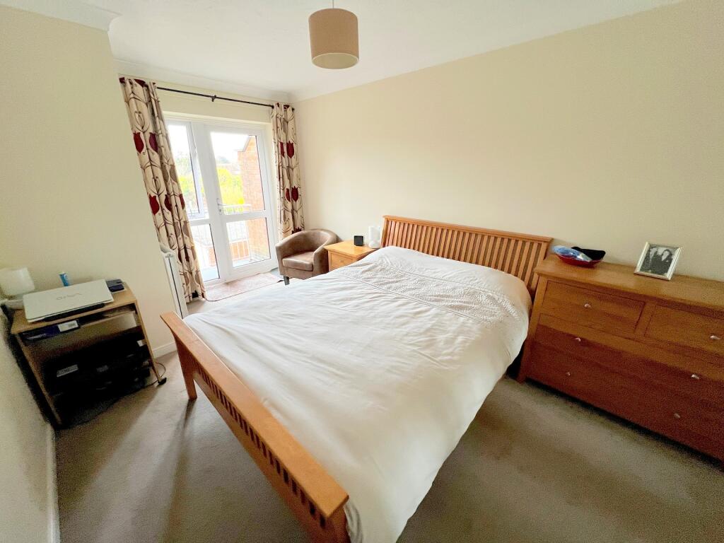 34-36 Whitefield Road, New Milton, Hampshire. BH25 6DF - View 6
