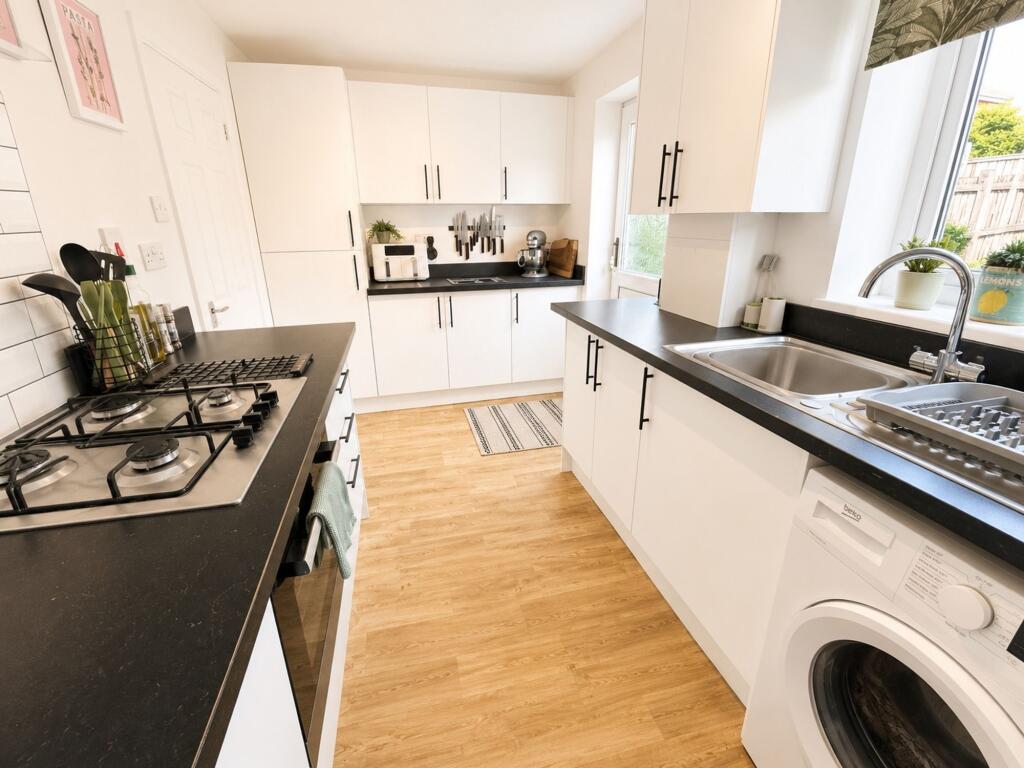 House in Blackwood, Caerphilly - More
