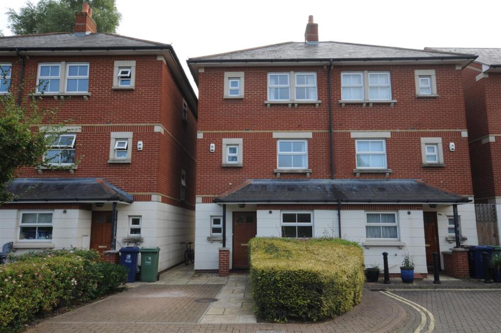 Main image of property: 90 Rewley RoadOxford