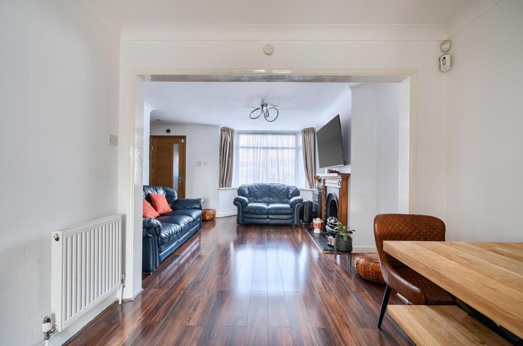 House in Watford, North Watford - More