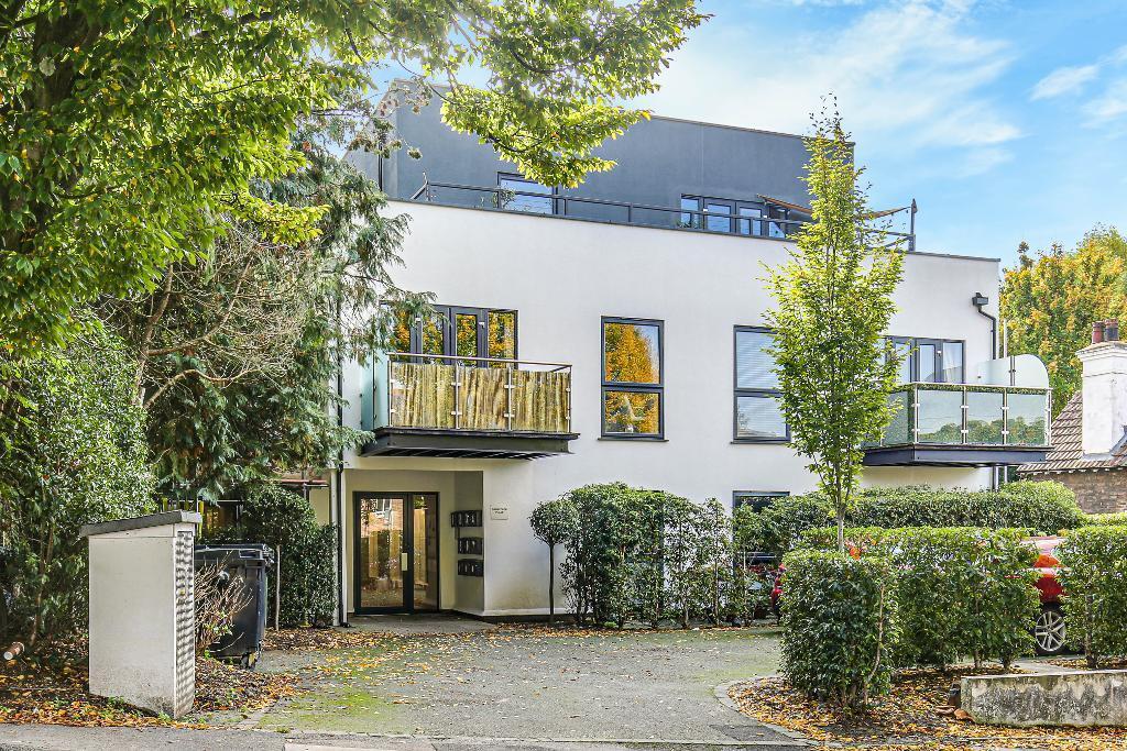 Main image of property: Grosvenor Place, Whyteleafe, Surrey, CR3 0EP